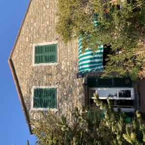 Alassio casa indipendente con ampio terreno 